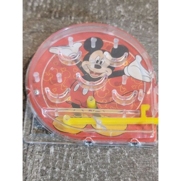Disney Mickey Mouse red ball game toy figure - Picture 2 of 3